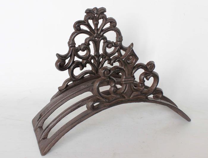 Cast Iron Water Pipe Organizer AI08186