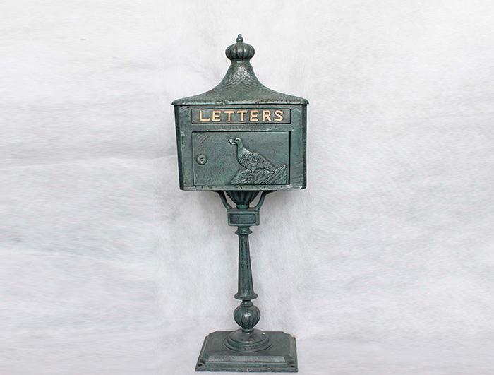 Cast Iron Mail Box AI06261